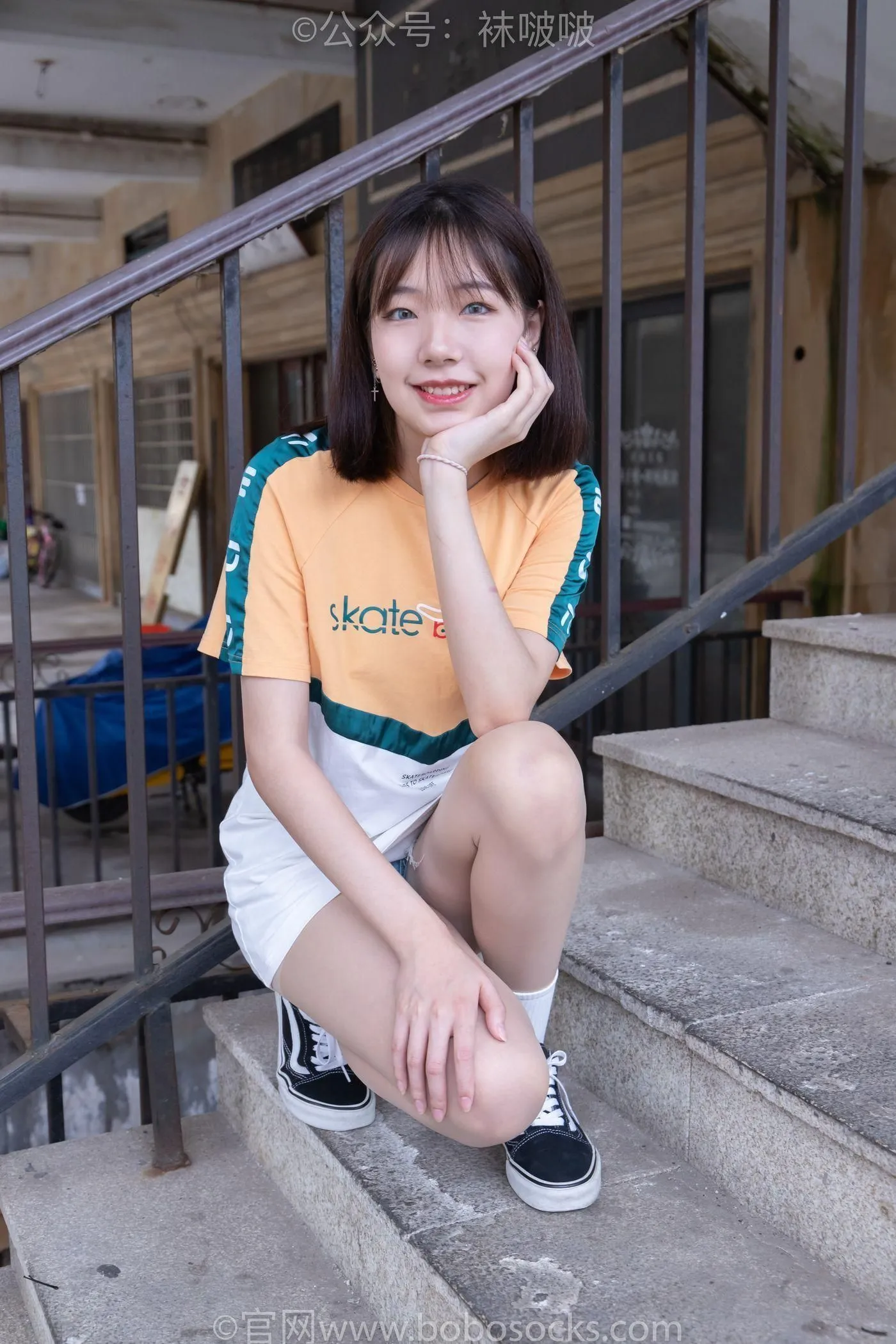 [BoBoSocks袜啵啵]NO.069 小甜豆-vans板鞋、白棉袜、肉丝 [135P]插图3